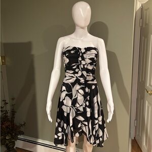 White House Black Market Black and White Floral Strapless Dress